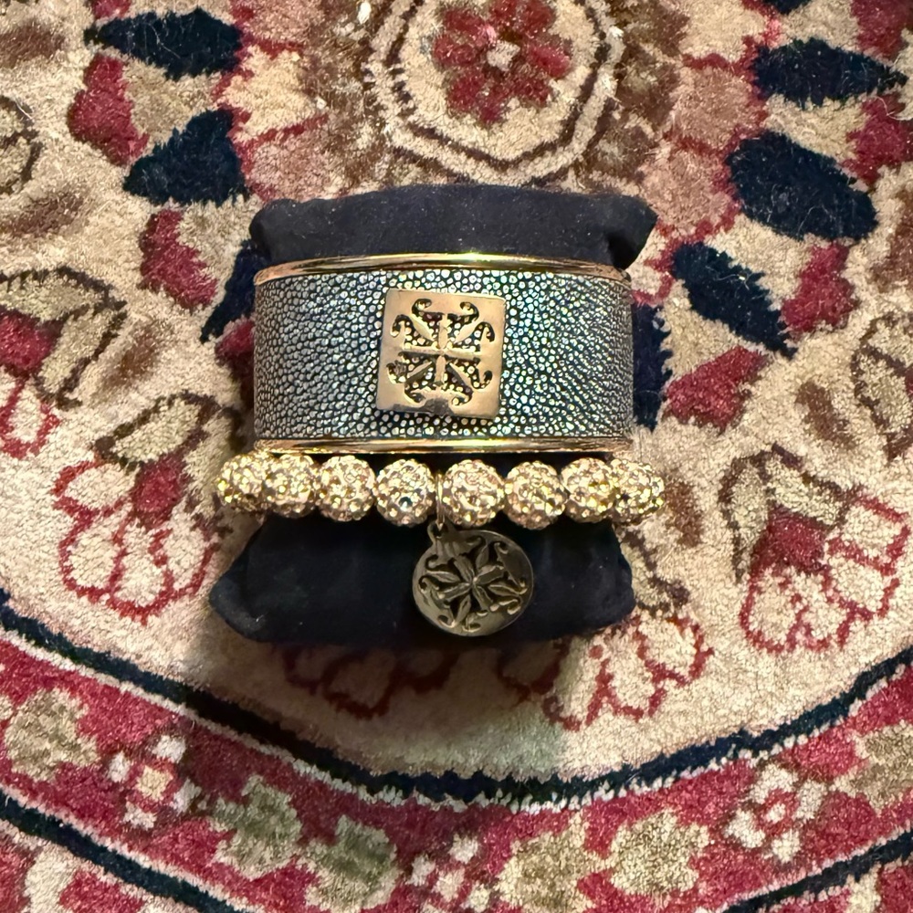 Rustic Cuff Gold and Sliver Bracelet Set w/ case